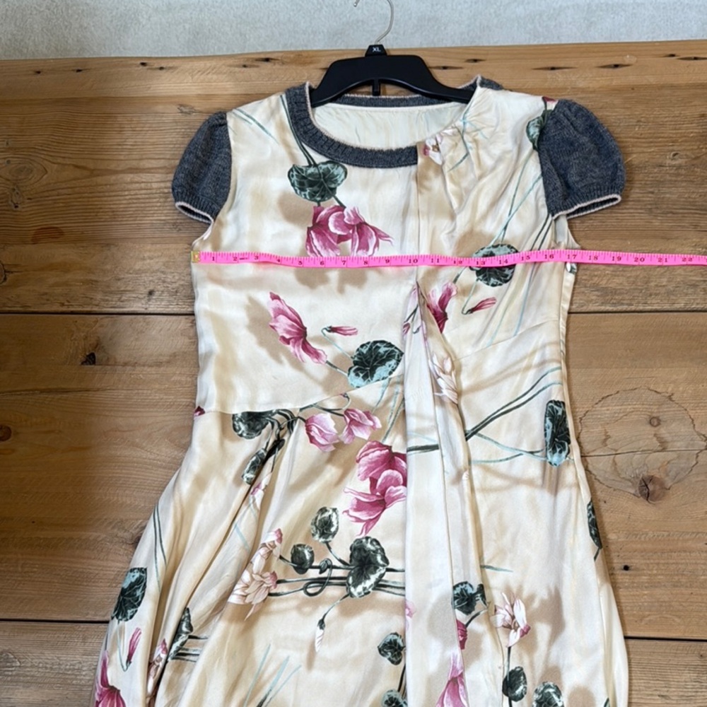 Vintage Floral Cream and Pink Women's Silk Dress - Picture 3 of 11